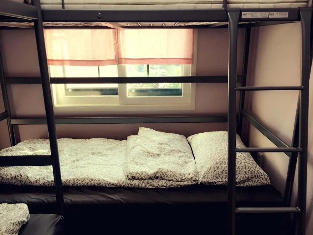 Hotel Gwangalli Guesthouse Jnehouse - Hostel Busan
